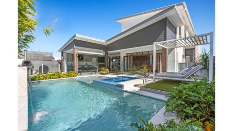 Avoca Beach Retreat - Foster Accommodation 3