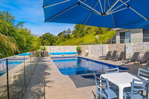 Avoca Coastal Retreat - Unit 13 Avoca Palms Resort - Foster Accommodation 3