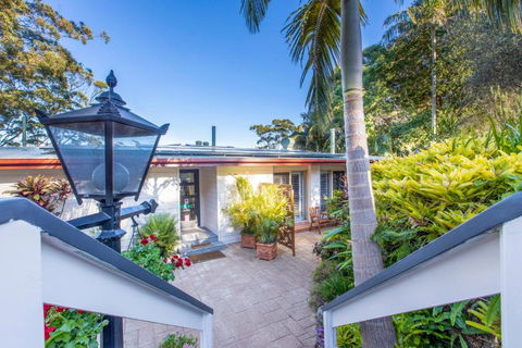 Avocado Sunset Bed & Breakfast - Foster Accommodation 1