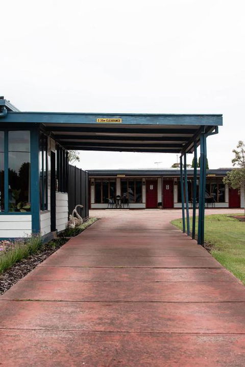 Avon River Inn - Foster Accommodation 1