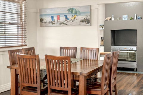 Avondale 7 Cashmore Street - Foster Accommodation 4