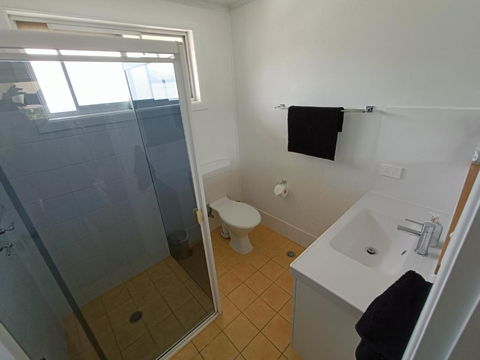 Avondale Apartment - Foster Accommodation 3