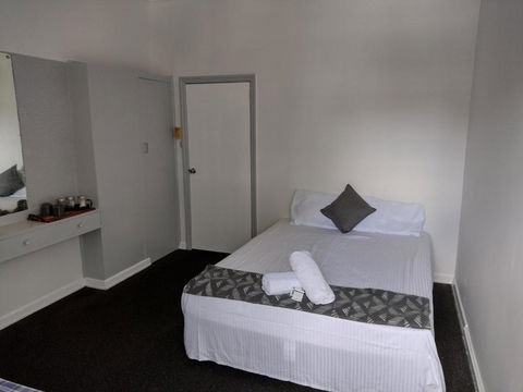 Ayr Hotel - Foster Accommodation 4