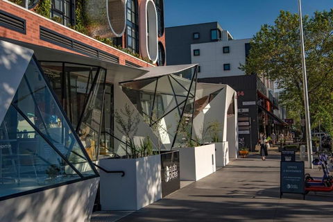 Awesome Brooklyn Inspired Stay - Mt Ainslie View - Foster Accommodation 2