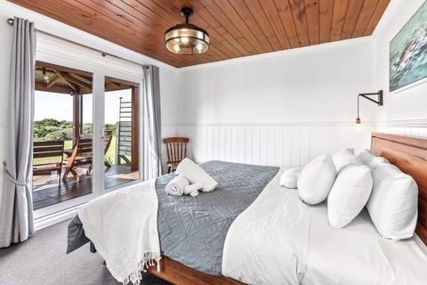 Apollo Bay Cottages- Sugarloaf - Foster Accommodation 1