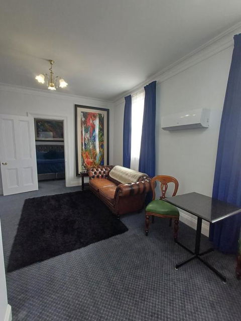 Art Hotel On York - Foster Accommodation 3