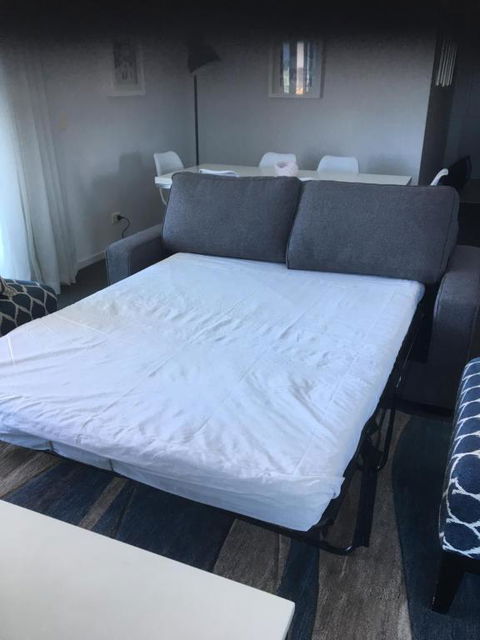Apartment With Ocean Views - Foster Accommodation 2