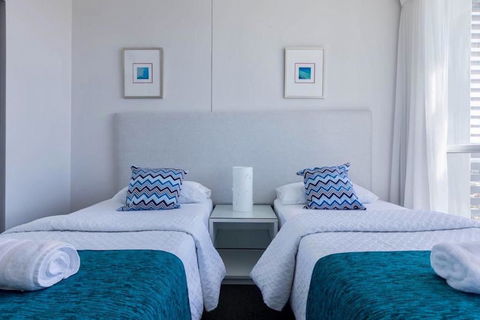 Apartment With Ocean Views - Foster Accommodation 4