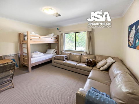 Avalon - Foster Accommodation 4