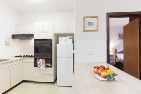 B3 Crawley Apartment 1 BRM & Sleepout Near UWA - Foster Accommodation 4