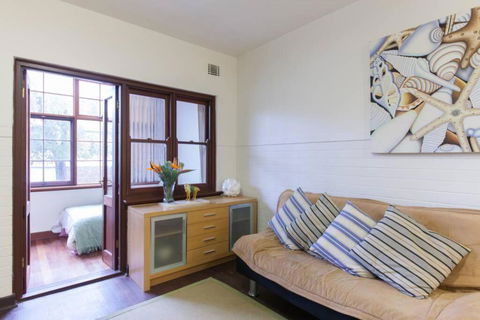 B3 Crawley Apartment 1 BRM & Sleepout Near UWA - Foster Accommodation 3