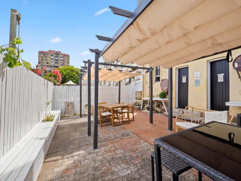 AZZURO POD HOTEL - Potts Point - Foster Accommodation 2
