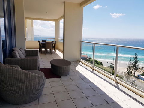 Blue C Coolangatta - Foster Accommodation 8