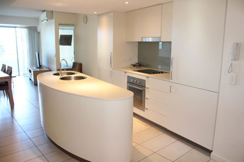 Blue C Coolangatta - Foster Accommodation 25