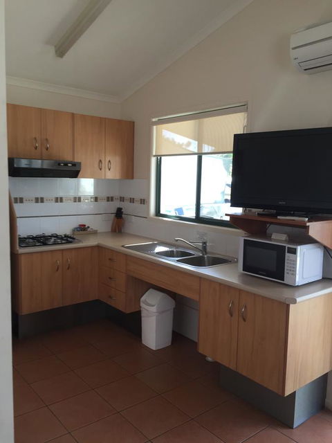 NRMA Bowen Beachfront Holiday Park - Foster Accommodation 24