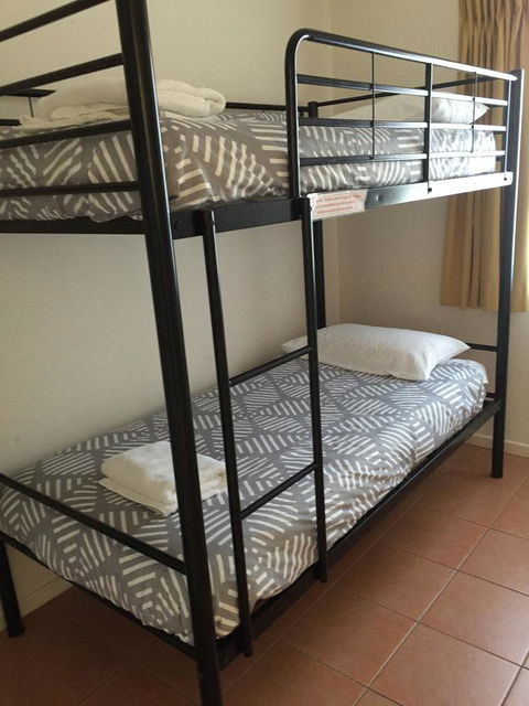 NRMA Bowen Beachfront Holiday Park - Foster Accommodation 23