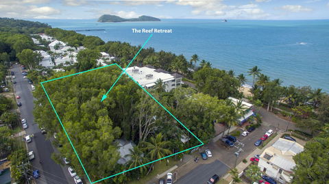 The Reef Retreat Palm Cove - Foster Accommodation 9