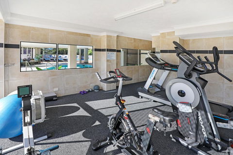 Pacific Regis Beachfront Holiday Apartments - Foster Accommodation 8