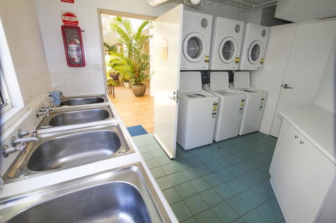 Port Douglas Apartments - Adults Only Oasis - Foster Accommodation 35