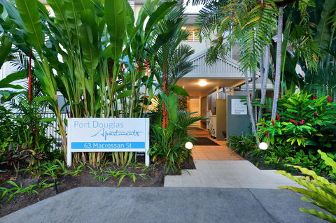 Port Douglas Apartments - Adults Only Oasis - Foster Accommodation 14