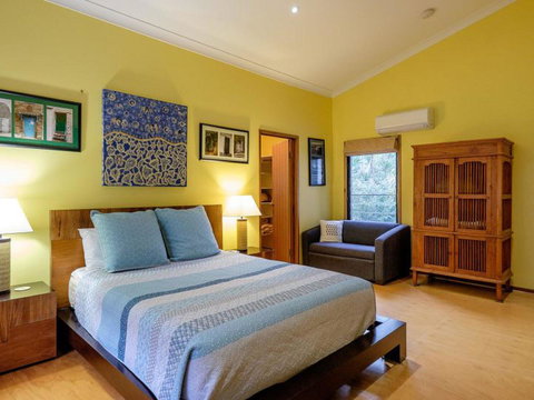 Five Bimba (Tractor House) - Foster Accommodation 6