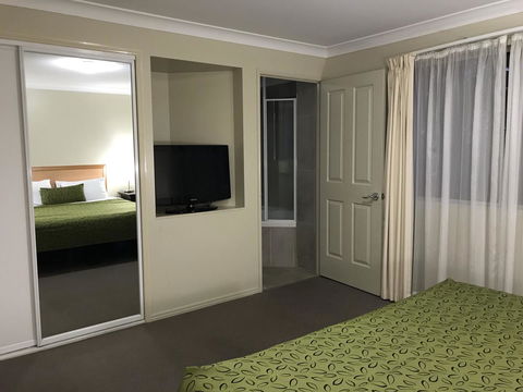 Villa Nova Motel - Foster Accommodation 2