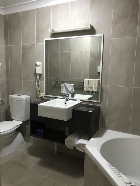 Villa Nova Motel - Foster Accommodation 13