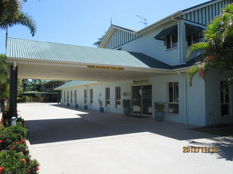 Shamrock Gardens Motel - Foster Accommodation 4