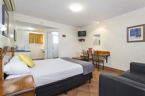 Glenmore Tavern - Foster Accommodation 32