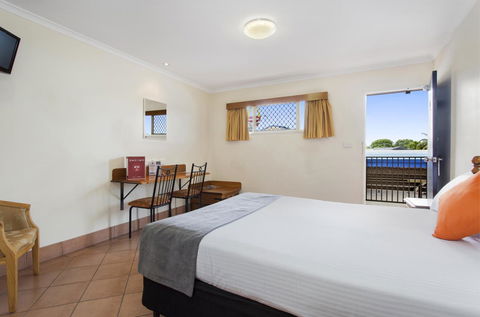 Glenmore Tavern - Foster Accommodation 31