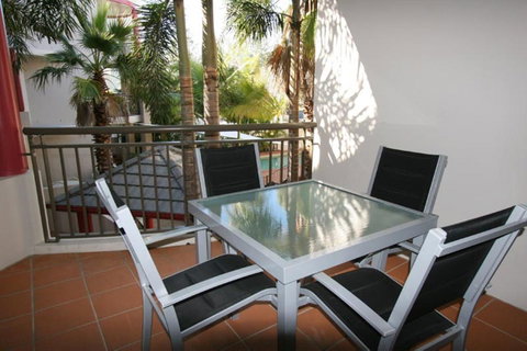 Burleigh On The Beach - Foster Accommodation 33