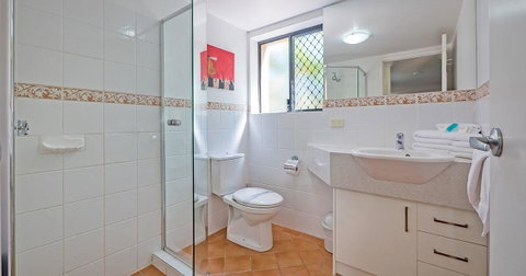 Burleigh On The Beach - Foster Accommodation 22