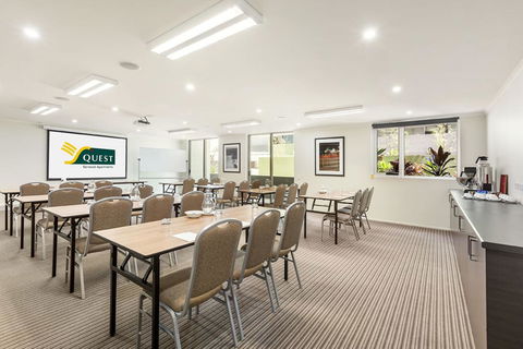 Quest Breakfast Creek - Foster Accommodation 4