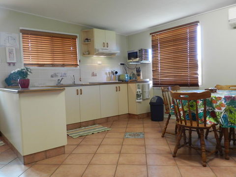 Hay Point Country BnB - Foster Accommodation 12