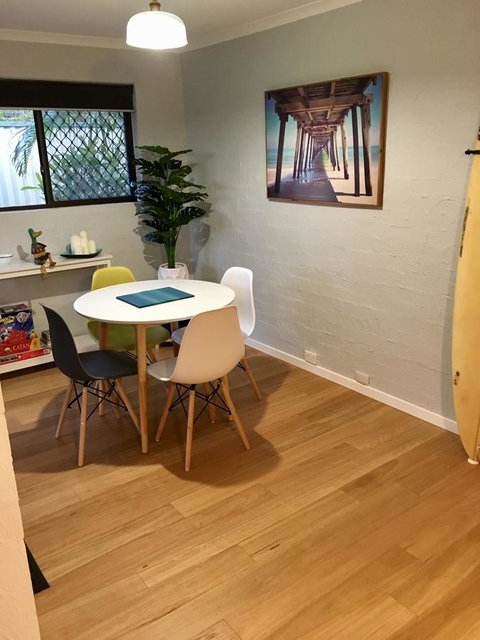 Burleigh Palms Holiday Apartments - Foster Accommodation 10