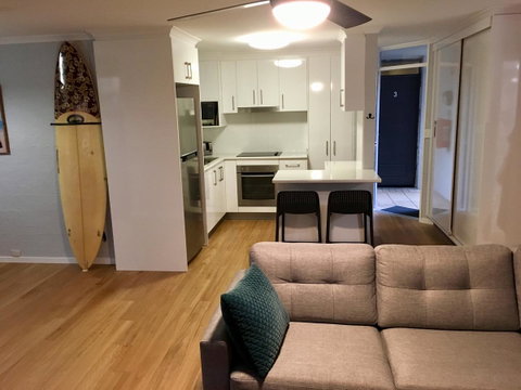 Burleigh Palms Holiday Apartments - Foster Accommodation 9