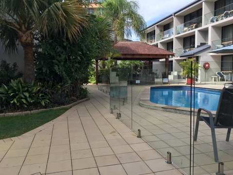 Burleigh Palms Holiday Apartments - Foster Accommodation 3