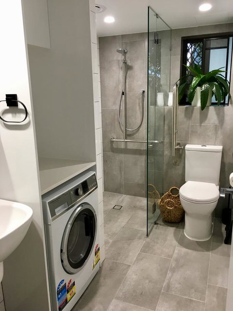 Burleigh Palms Holiday Apartments - Foster Accommodation 6