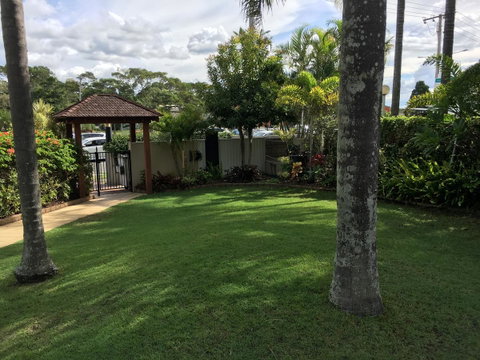 Burleigh Palms Holiday Apartments - Foster Accommodation 21