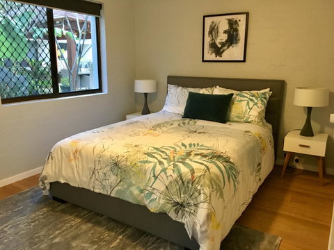 Burleigh Palms Holiday Apartments - Foster Accommodation 5