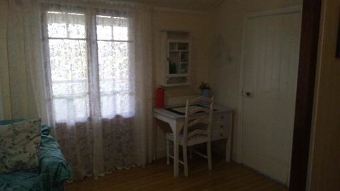 Boonah Cottage - Foster Accommodation 2