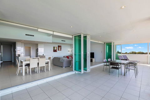 Akama Resort - Foster Accommodation 11
