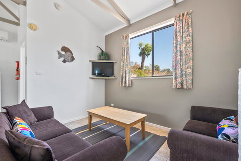 Kangaroo Island - Island Beach Shack - Foster Accommodation 0