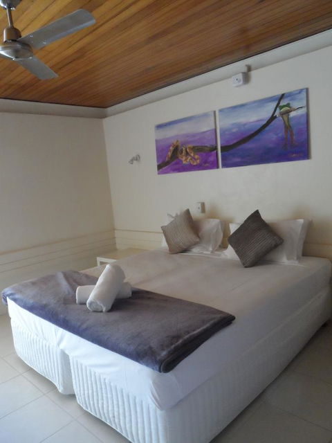 Arcadia Village Motel - Foster Accommodation 20