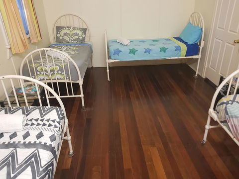 Arcadia Beach Guest House And Car Hire - Foster Accommodation 18