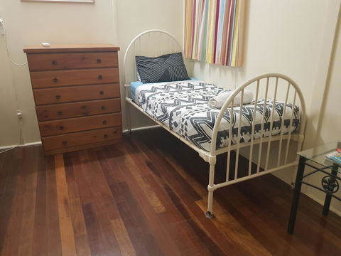 Arcadia Beach Guest House And Car Hire - Foster Accommodation 9