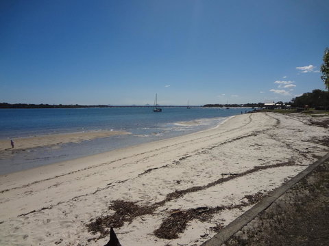 Keith's Sister - Foster Accommodation 36