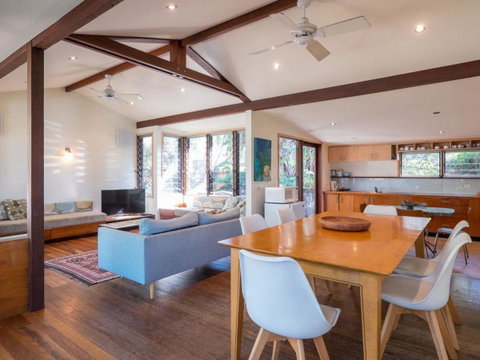 Laguna House - Foster Accommodation 0
