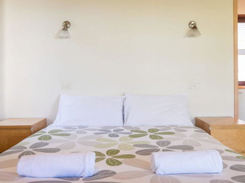 Laguna House - Foster Accommodation 15