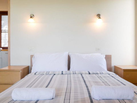 Laguna House - Foster Accommodation 12